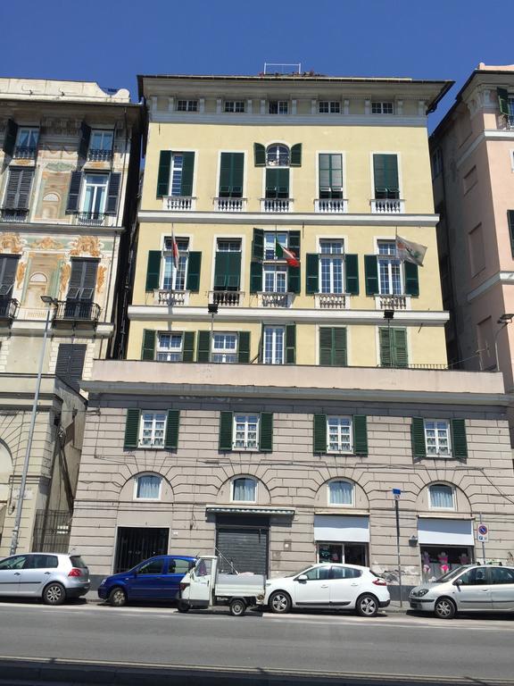 B&B I Portici Di Sottoripa Genua Exteriör bild